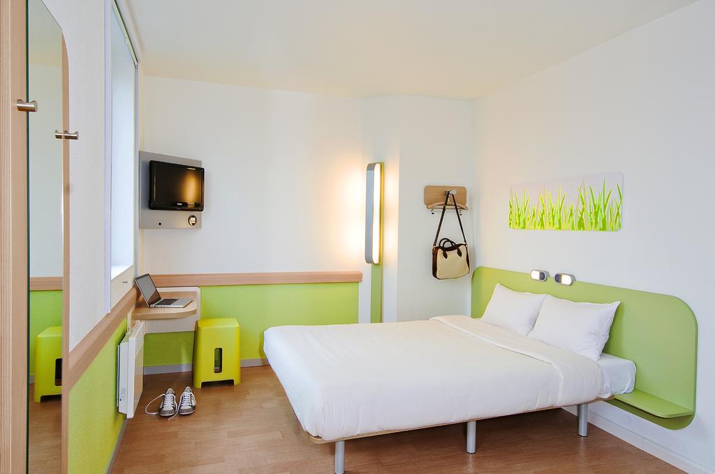 Ibis Budget Remiremont Exterior photo